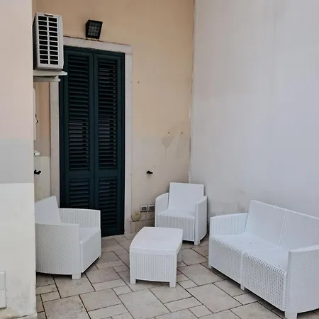 Carrassi Con Parcheggio Privato * 巴里